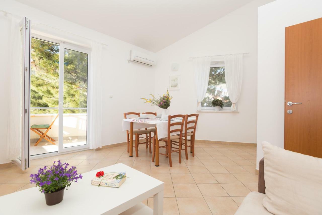 Alpeza Apartment *
